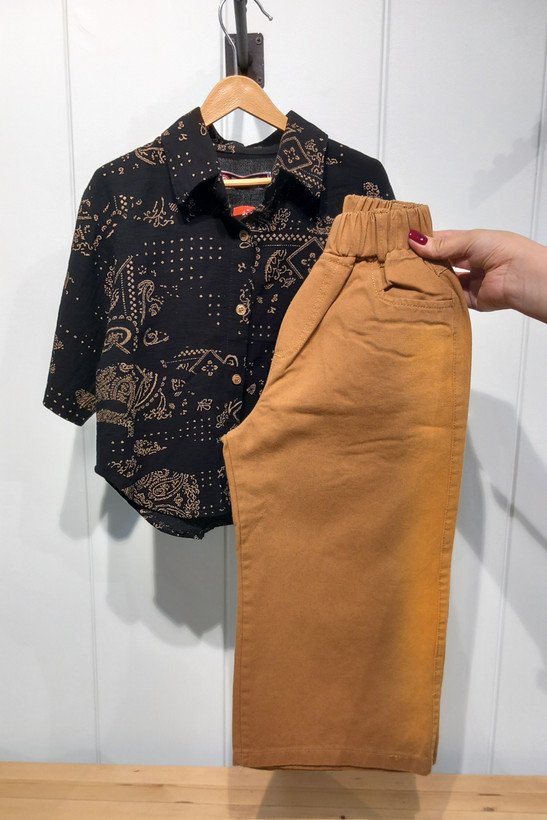 شومیز مشکی/ شلوار خردلی